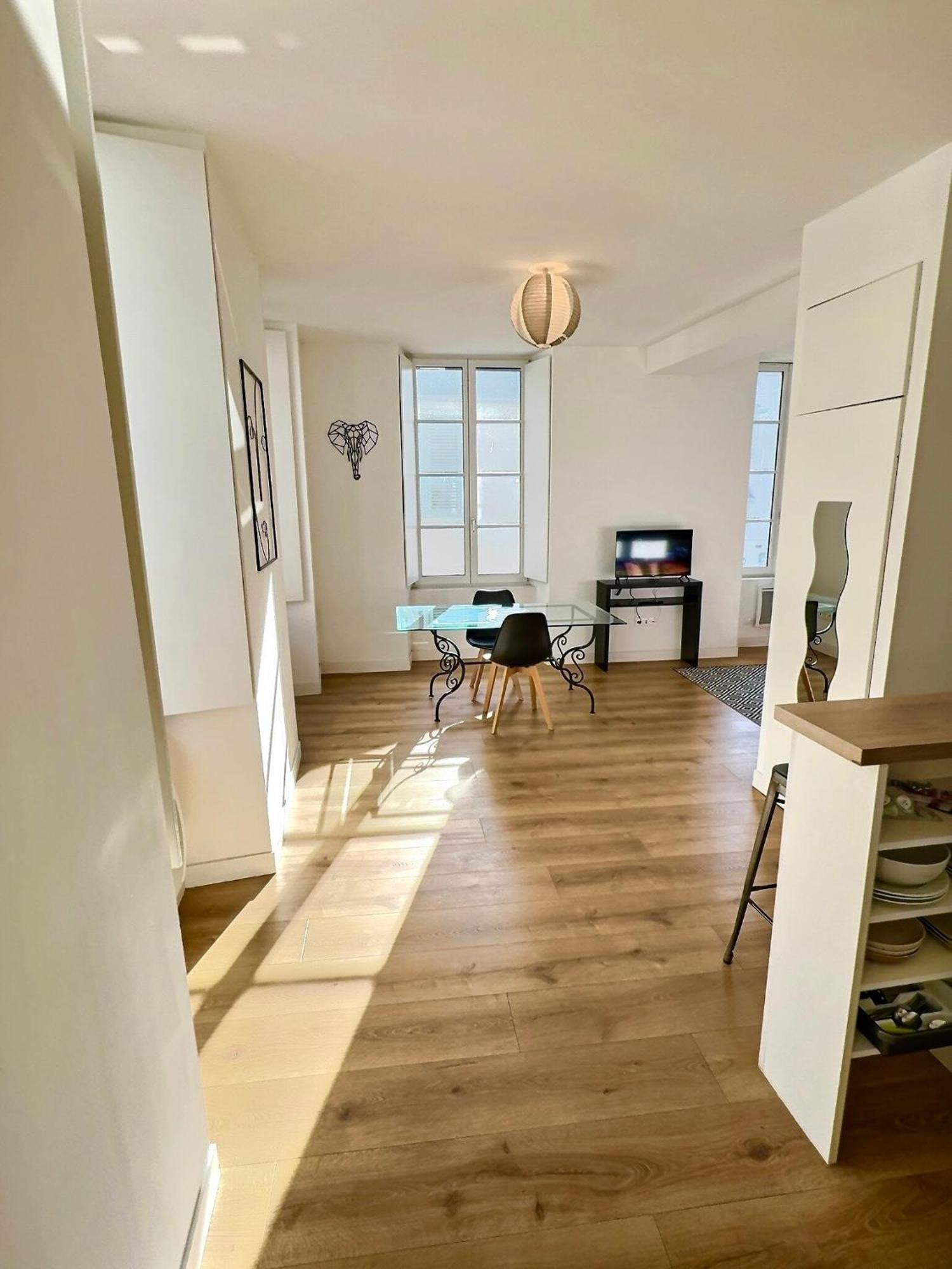 Wonderhost, Au Coeur Du Quartier Du Chateau Pau Extérieur photo